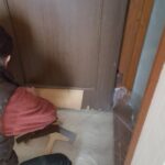 南区戸建のドアシート張替え工事