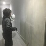 北見市新築マンションの吹付塗装