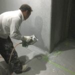 北見市新築マンションの吹付塗装